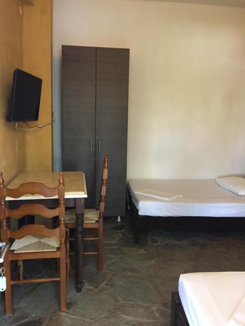 Sotiroulis Apartments Néa Meságkala Eksteriør billede